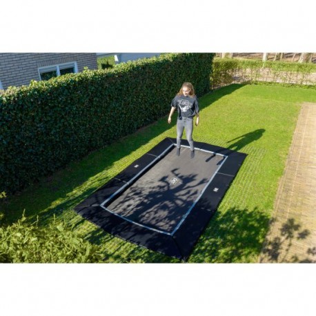 EXIT Dynamic trampolin i jordniveau 244x427cm med Freezone sikkerhedsfliser