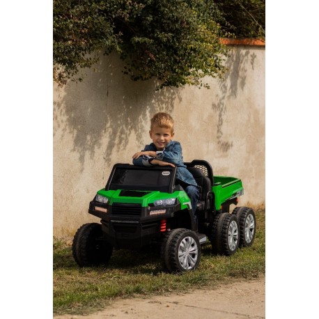 Farmer elbil med 4 kraftige motorer og tiplad