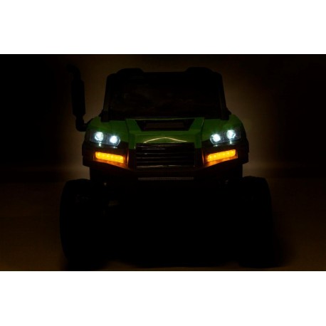 Farmer elbil med 4 kraftige motorer og tiplad